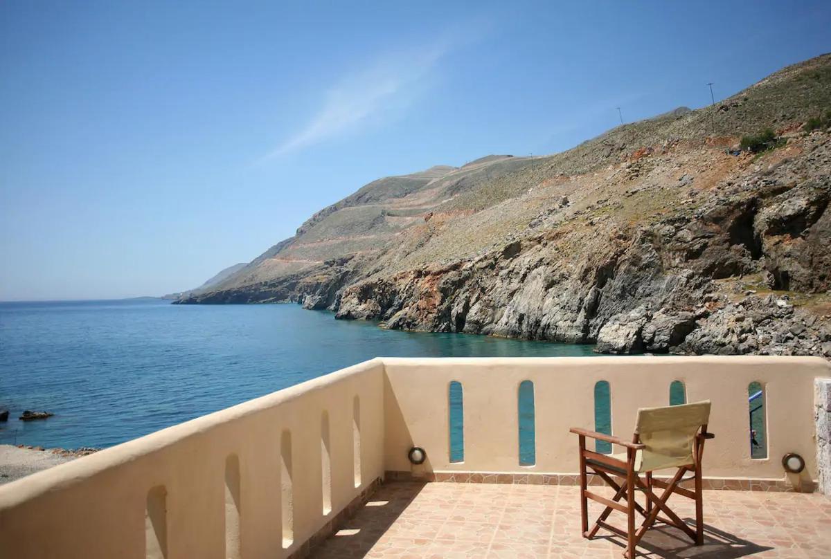 On The Beach Apartments Khora Sfakion Luaran gambar