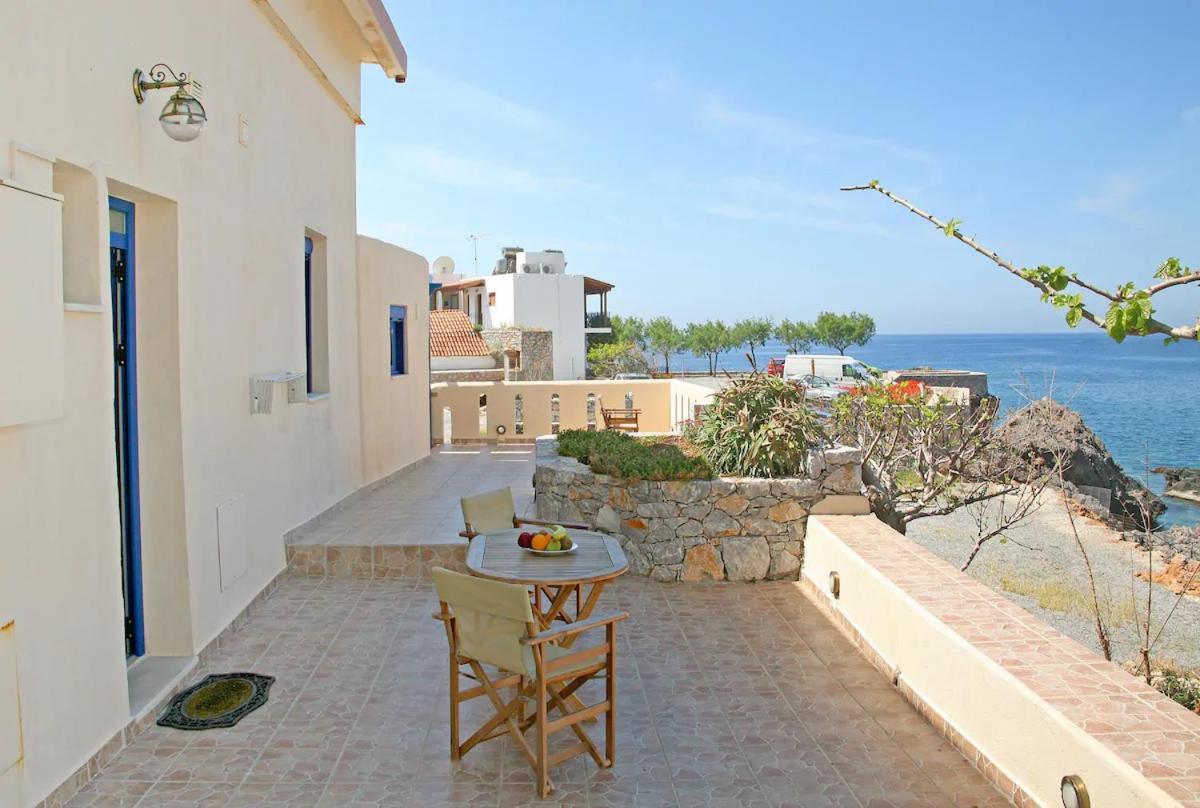 On The Beach Apartments Khora Sfakion Luaran gambar