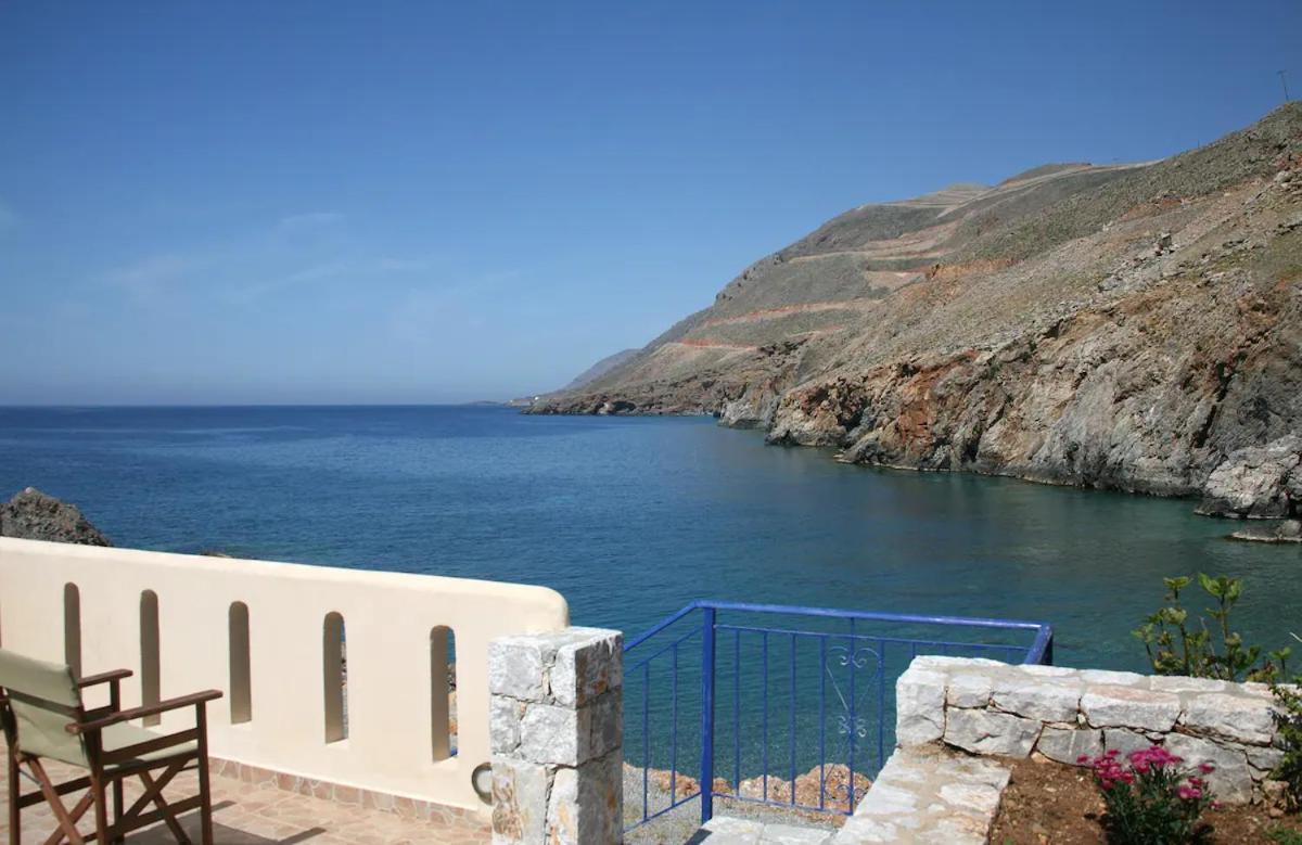 On The Beach Apartments Khora Sfakion Luaran gambar
