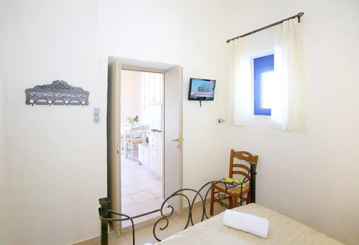 On The Beach Apartments Khora Sfakion Luaran gambar