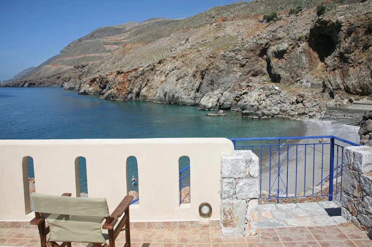 On The Beach Apartments Khora Sfakion Luaran gambar
