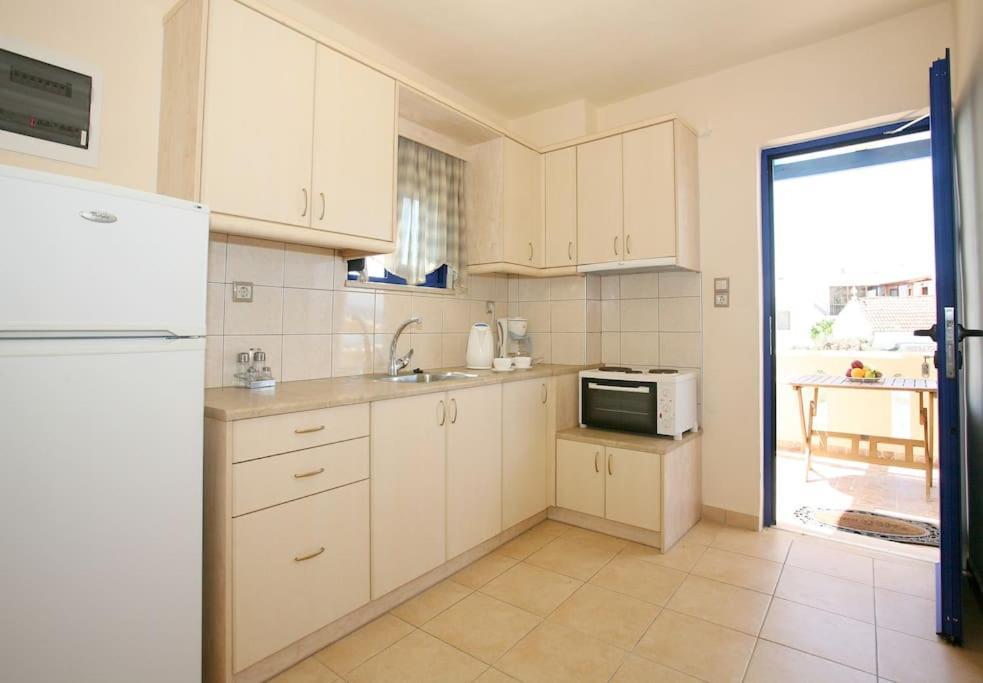 On The Beach Apartments Khora Sfakion Luaran gambar