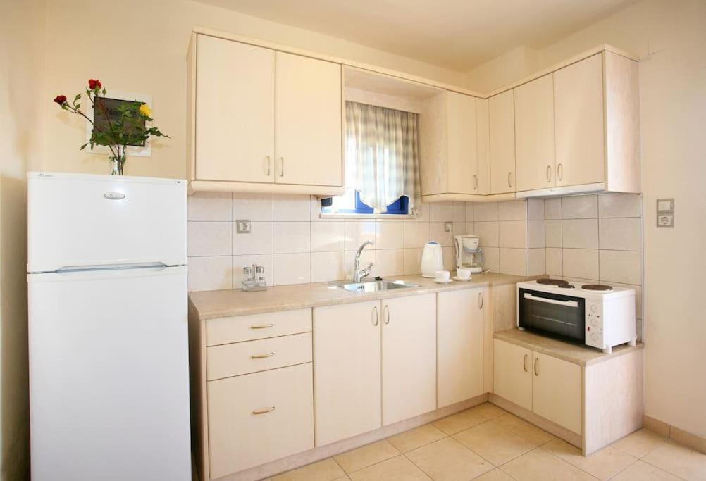 On The Beach Apartments Khora Sfakion Luaran gambar