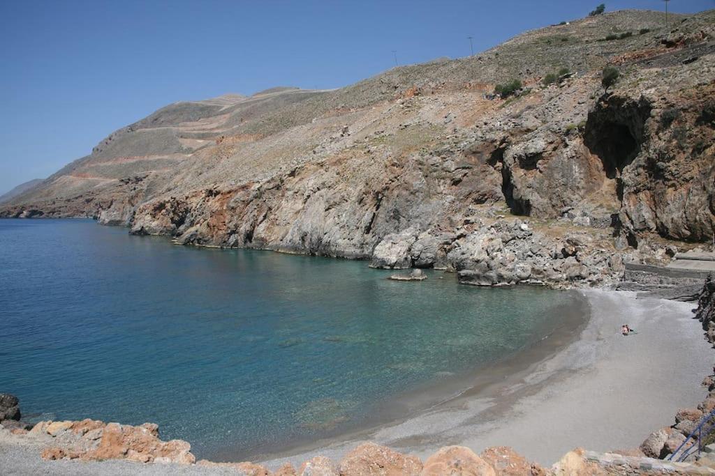 On The Beach Apartments Khora Sfakion Luaran gambar