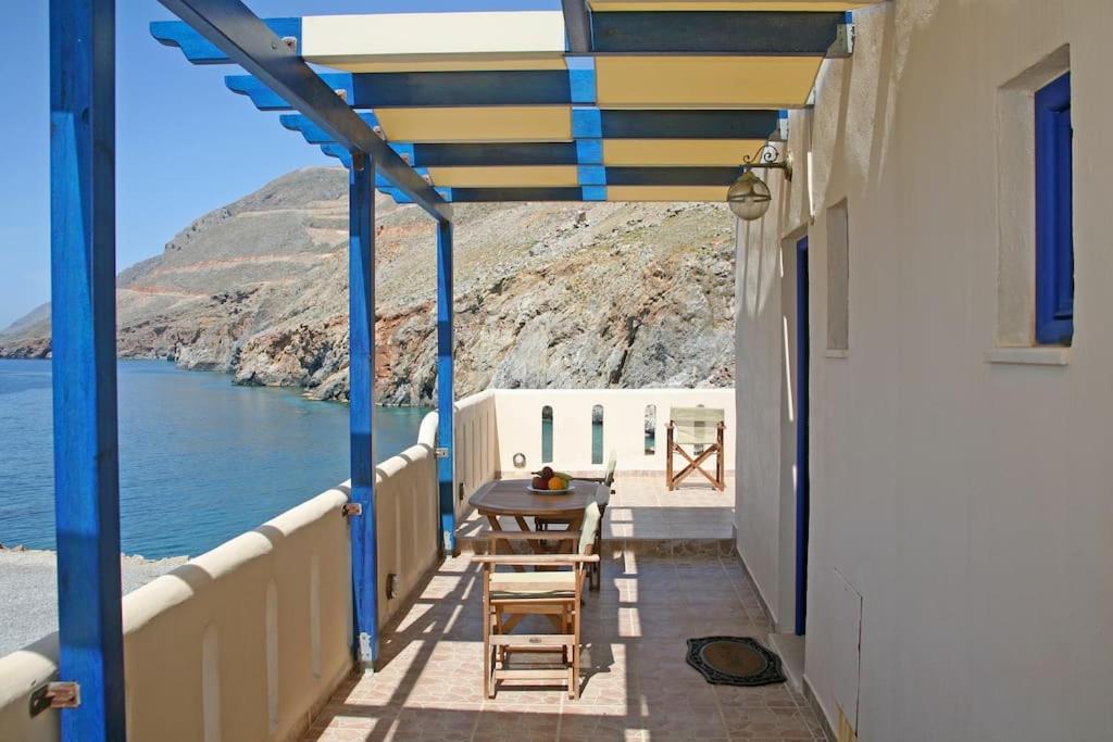 On The Beach Apartments Khora Sfakion Luaran gambar
